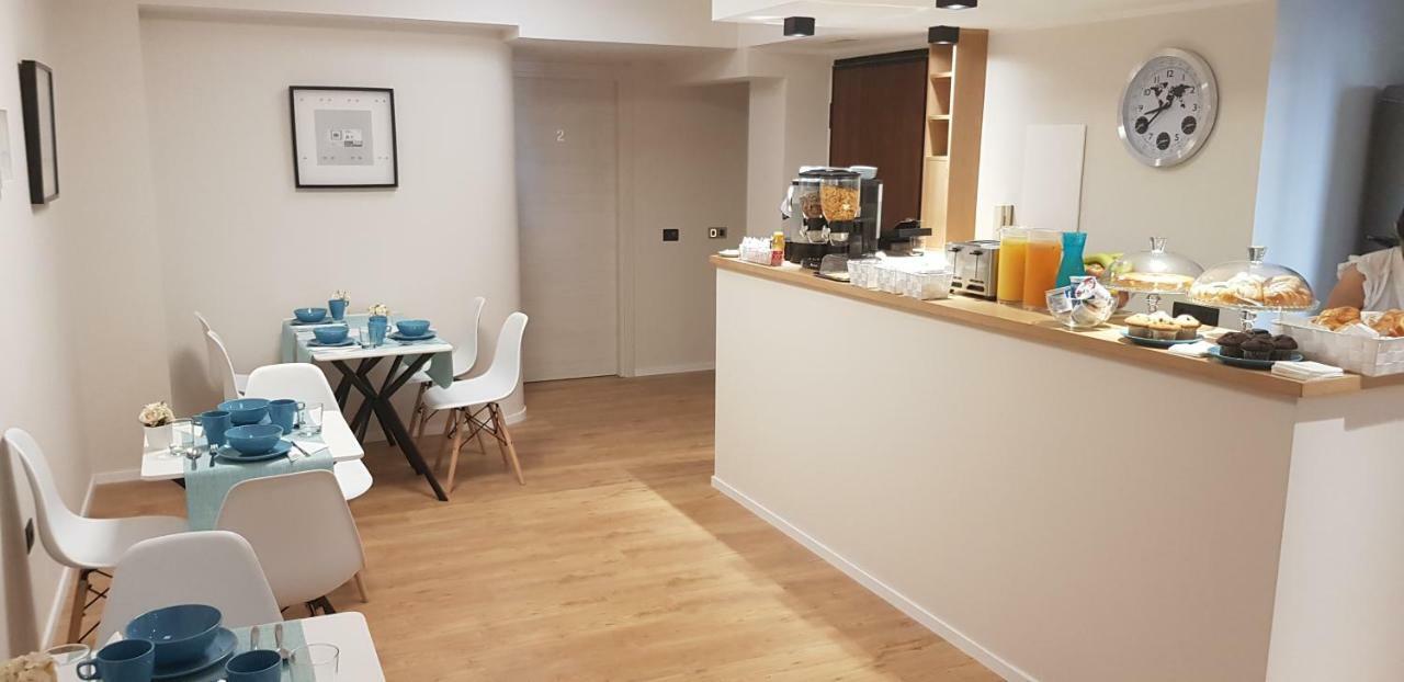 Eva Luxury Rooms กาญารี ภายนอก รูปภาพ