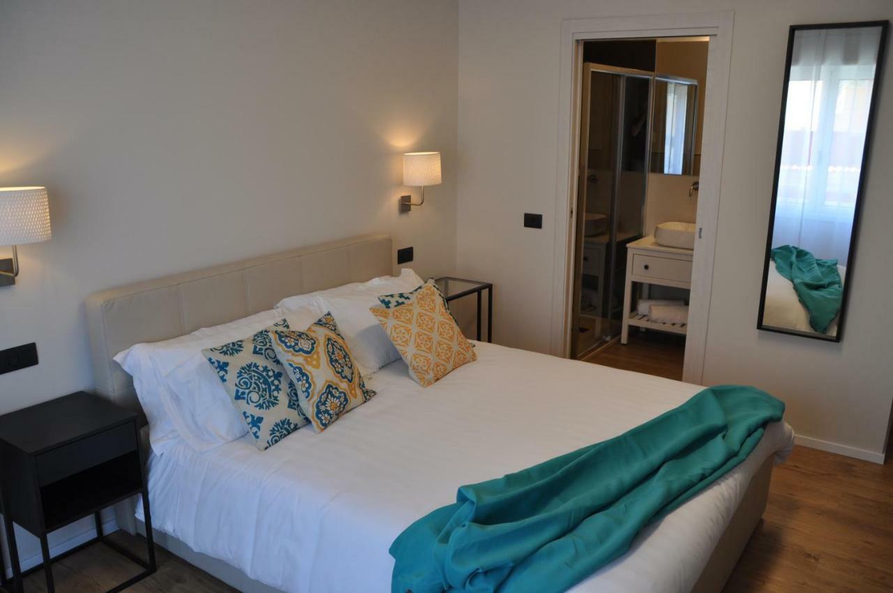 Eva Luxury Rooms กาญารี ภายนอก รูปภาพ