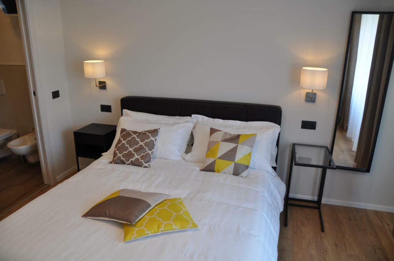 Eva Luxury Rooms กาญารี ภายนอก รูปภาพ